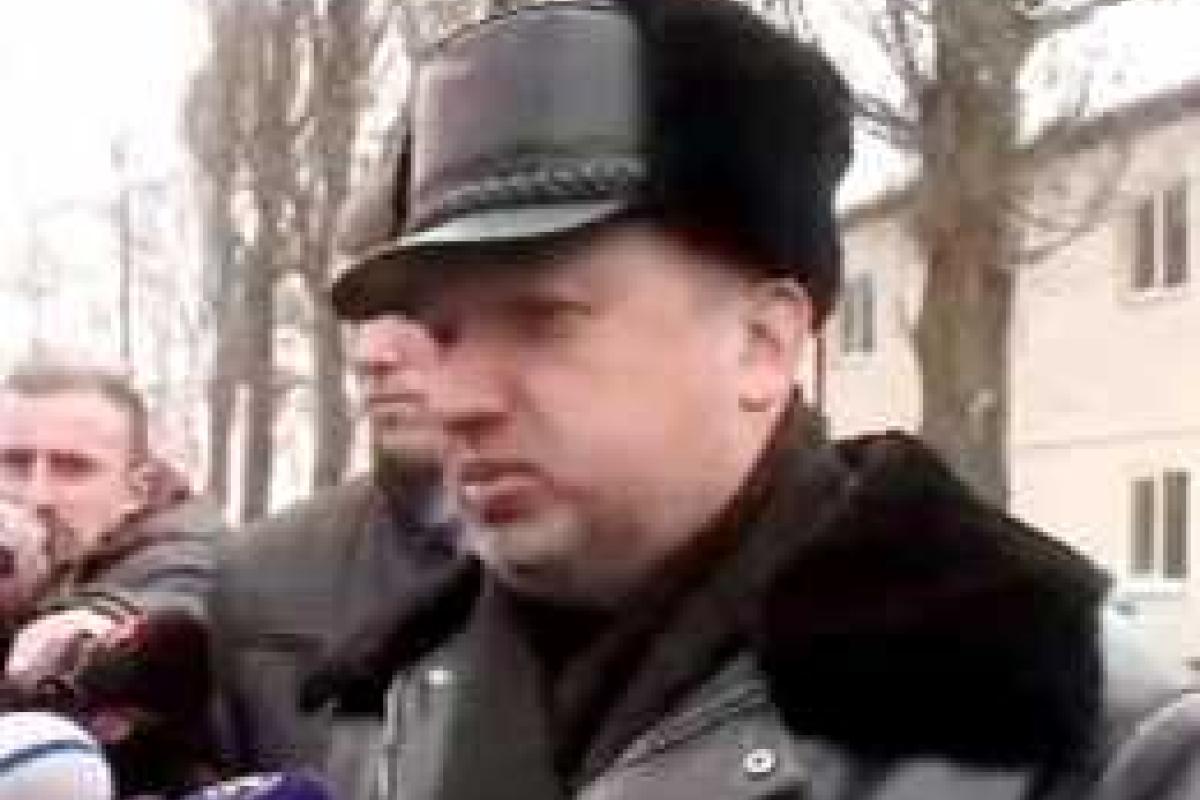 Турчинов: мы понимаем, с кем имеем дело Турчинов: мы понимаем, с кем имеем дело