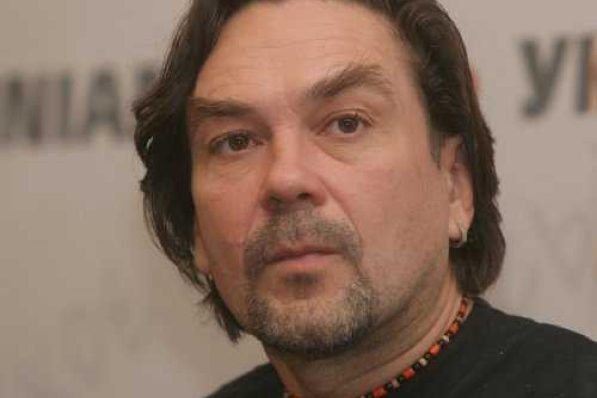 Андрухович: не получится освободить донбасских людей от рабства одними перформенсами, стихами и концертами Андрухович: не получится освободить донбасских людей от рабства одними перформенсами, стихами и концертами