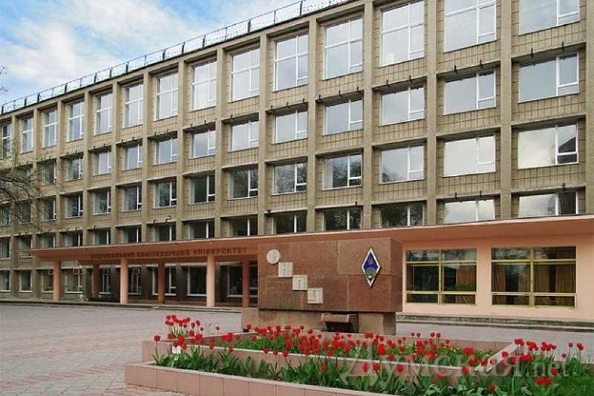 Одесские студенты по заказу волонтеров разработали проект реанимобиля для передовой Одесские студенты по заказу волонтеров разработали проект реанимобиля для передовой