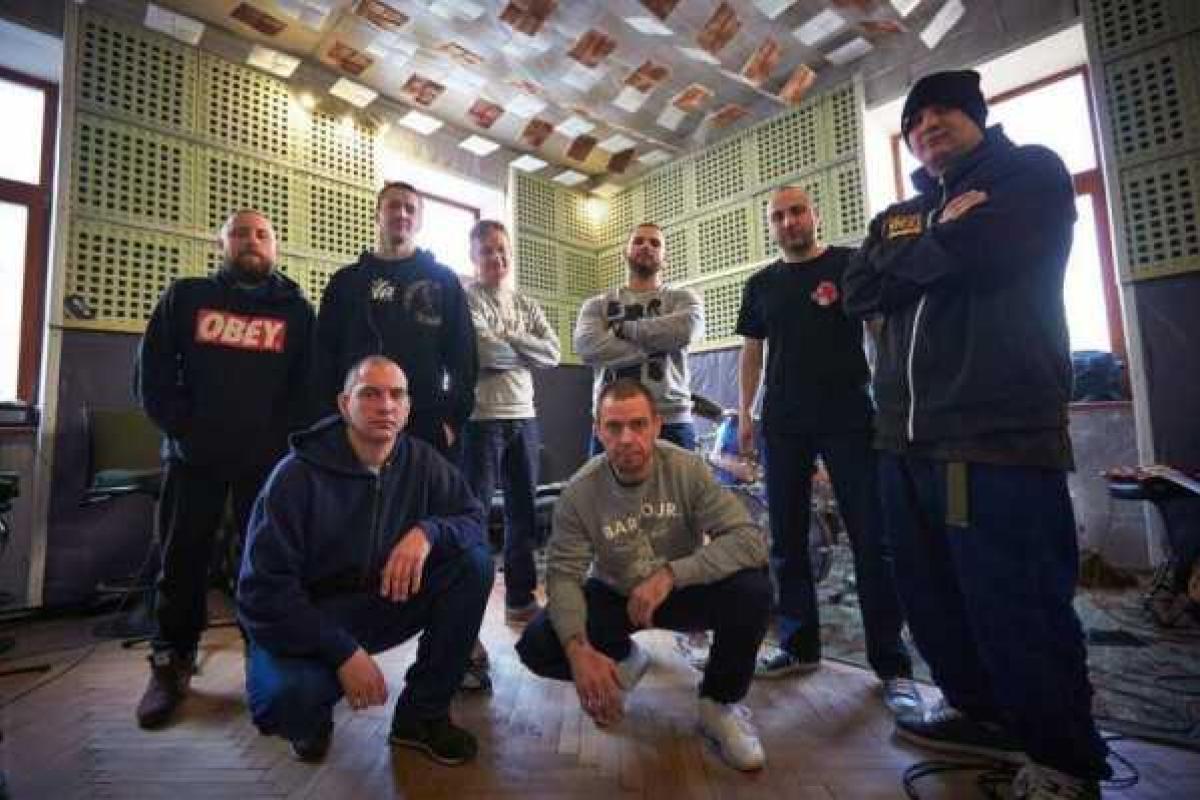 Недоброжелатели сорвали в Германии концер группы Brutto Недоброжелатели сорвали в Германии концер группы Brutto