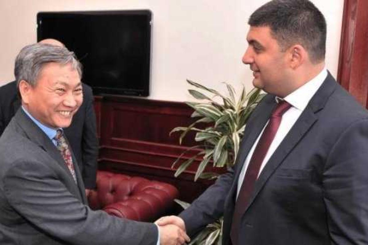 Владимир Гройсман провел встречу с директором Мирового банка Владимир Гройсман провел встречу с директором Мирового банка