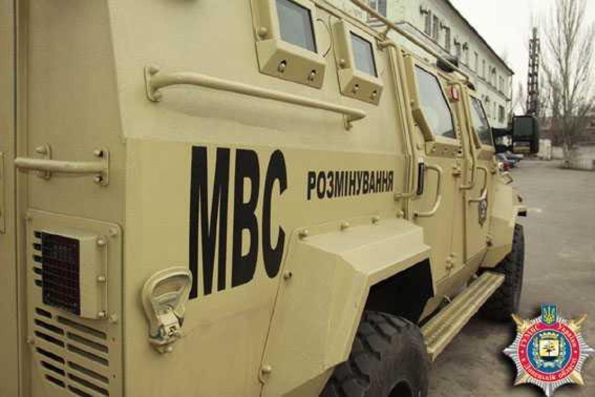 Дипломат, случайно найденный мариупольцем, оказался со смертоносной "начинкой" Дипломат, случайно найденный мариупольцем, оказался со смертоносной "начинкой"