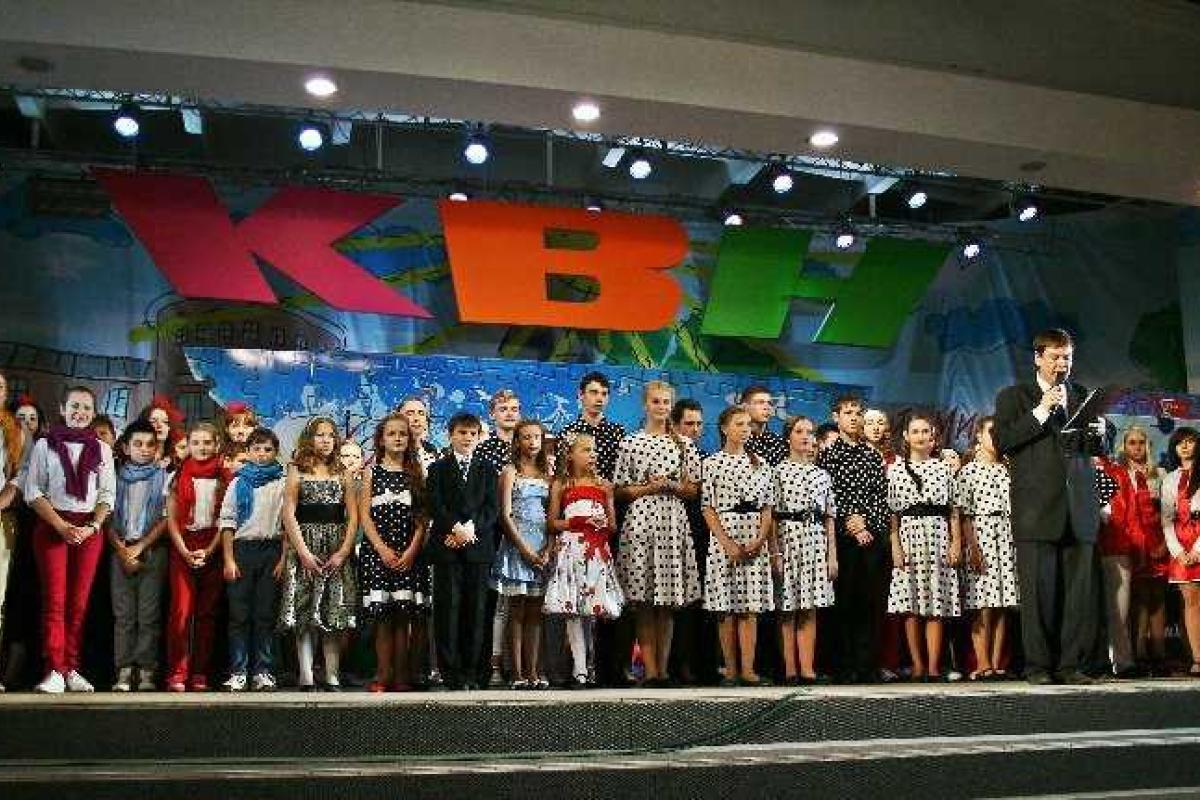 Ассоциация молодежных организаций "ЛНР" возрождает в Луганске "КВН" Ассоциация молодежных организаций "ЛНР" возрождает в Луганске "КВН"