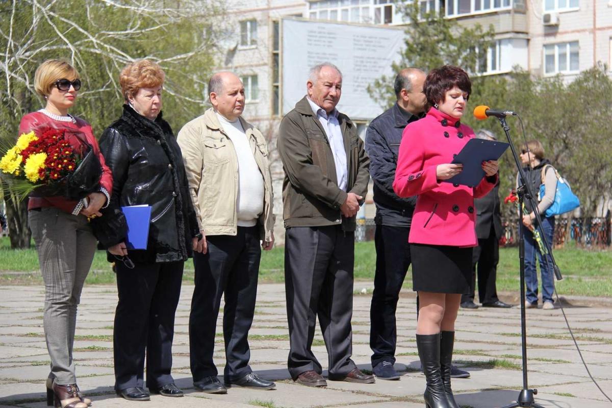 В Краматорске провели митинг, посвященный годовщине трагедии на ЧАЭС В Краматорске провели митинг, посвященный годовщине трагедии на ЧАЭС