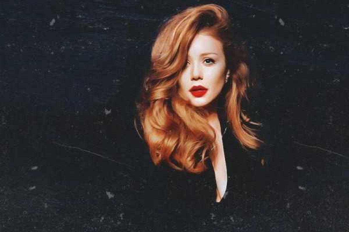 Тина Кароль представила новую песню-посвящение "Спасибо"