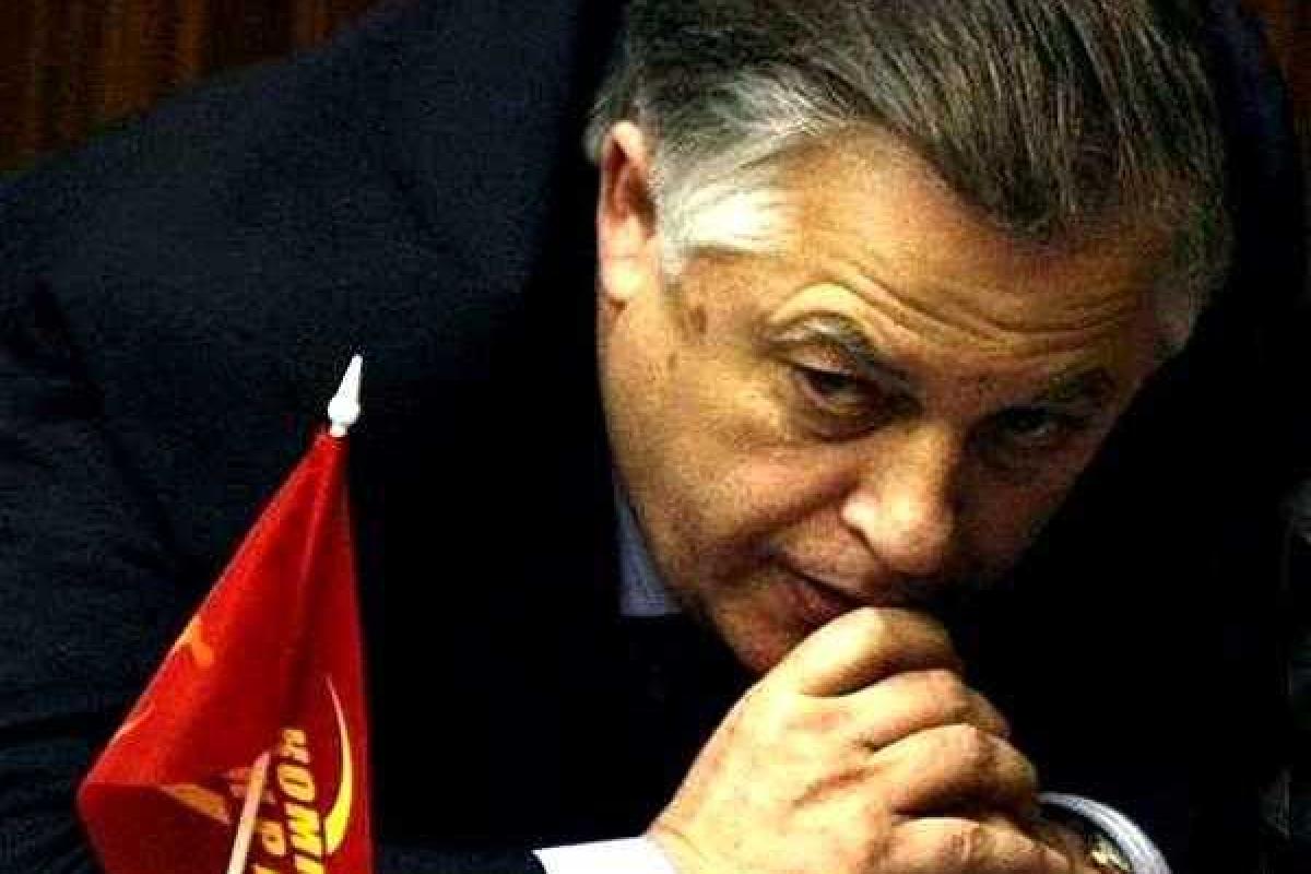 Петр Симоненко после допроса в СБУ остается в статусе свидетеля Петр Симоненко после допроса в СБУ остается в статусе свидетеля