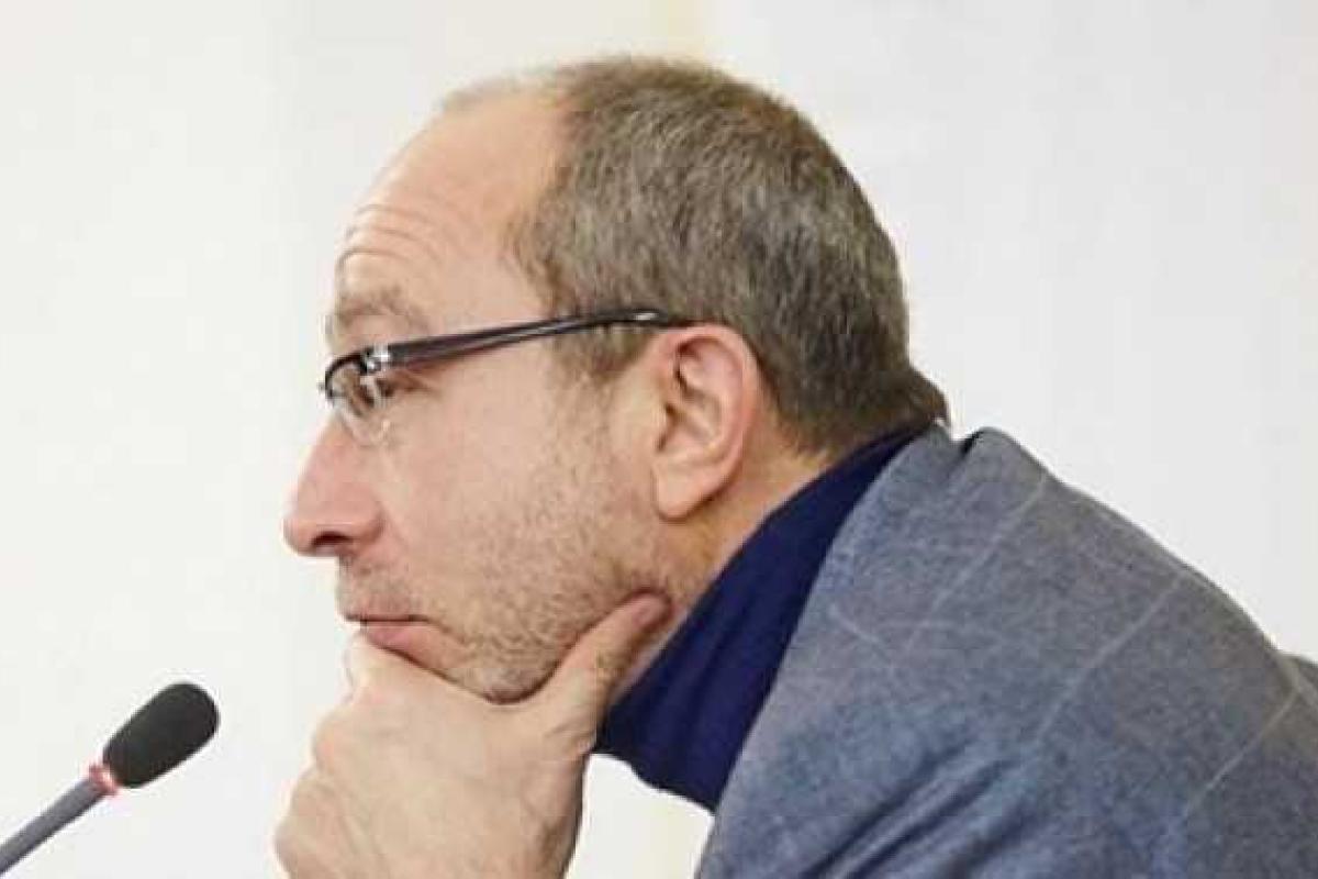 Продолжает работу группа экспертов по расследованию покушении на Геннадия Кернеса Продолжает работу группа экспертов по расследованию покушении на Геннадия Кернеса