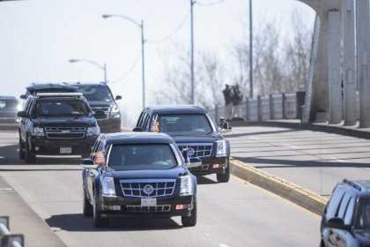 Барак Обама "заставил" американку рожать в автомобиле Барак Обама "заставил" американку рожать в автомобиле