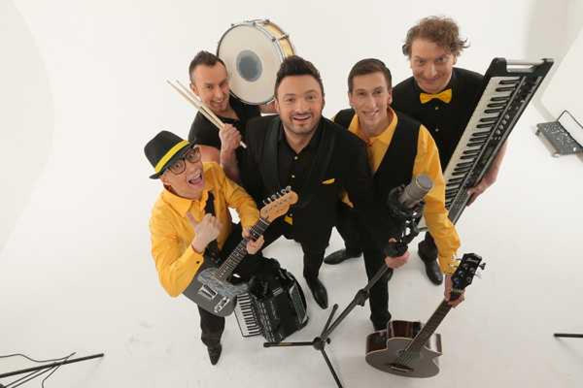 Украинская кавер-группа "БангладешЪ" выпустила авторский сингл Украинская кавер-группа "БангладешЪ" выпустила авторский сингл