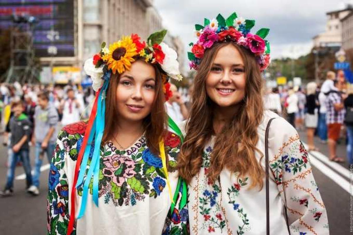 КП "Киевпастранс" проводит акцию с розыгрышем призов в День украинской вышиванки КП "Киевпастранс" проводит акцию с розыгрышем призов в День украинской вышиванки