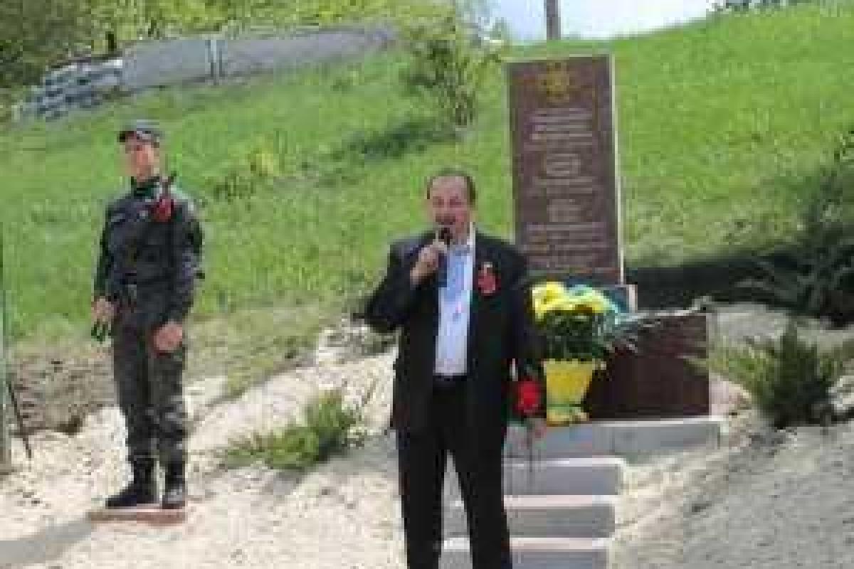 Память о генерале Александре Радиевском и его побратимах увековечена в Лисичанске Память о генерале Александре Радиевском и его побратимах увековечена в Лисичанске