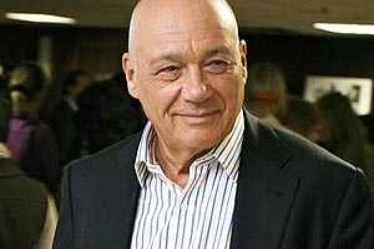 Познер: По-настоящему независимых СМИ в России не существует Познер: По-настоящему независимых СМИ в России не существует