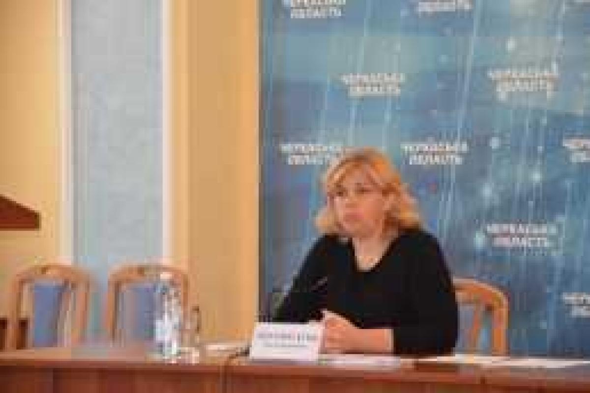 Ольга Богомолец провела рабочую встречу с руководством Черкасчины и с семьями погибших в АТО Ольга Богомолец провела рабочую встречу с руководством Черкасчины и с семьями погибших в АТО