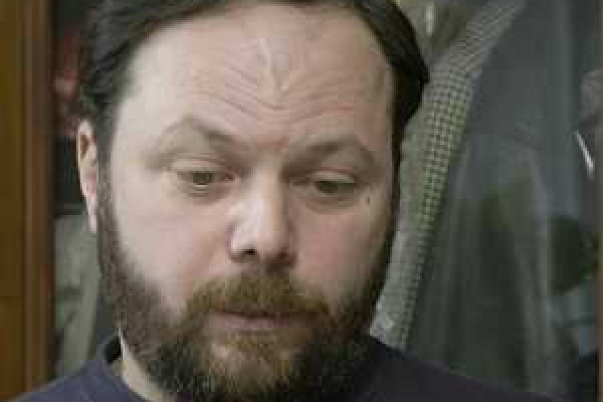 Российский журналист, снявший фильм о Кадырове, отравлен и находится в коме Российский журналист, снявший фильм о Кадырове, отравлен и находится в коме