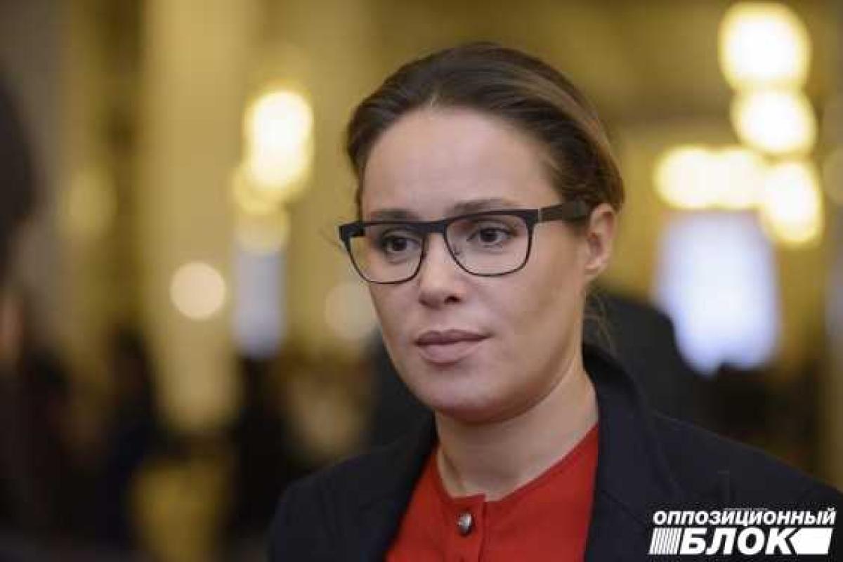 Королевская: парламент продолжает принимать законы, усложняющие жизнь граждан