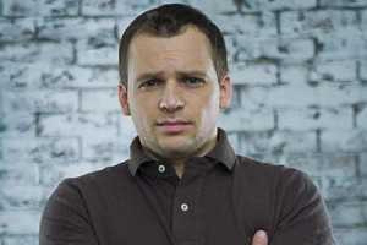 Молодой российский актер Алексей Янин впал в кому