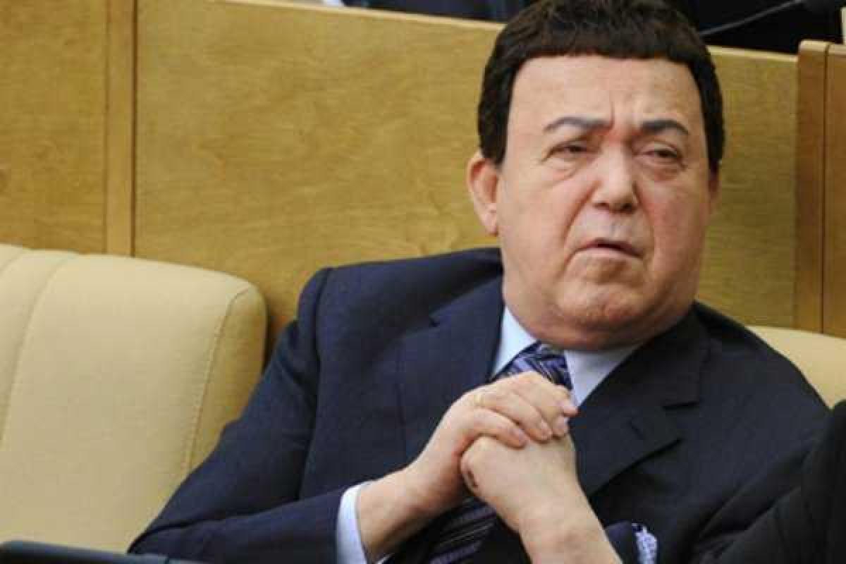 В городе, где родился Кобзон, хотят стереть память об артисте В городе, где родился Кобзон, хотят стереть память об артисте