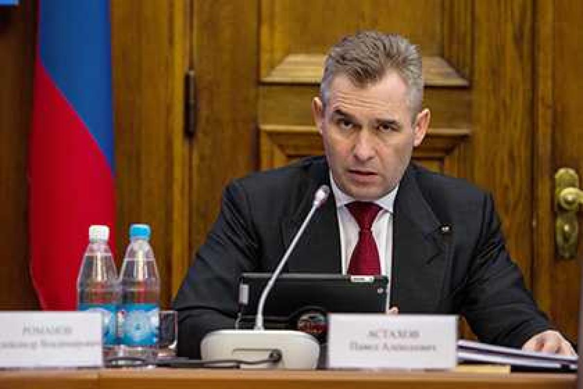 Российский борец за права детей Павел Астахов выступил "за" браки с несовершеннолетними Российский борец за права детей Павел Астахов выступил "за" браки с несовершеннолетними