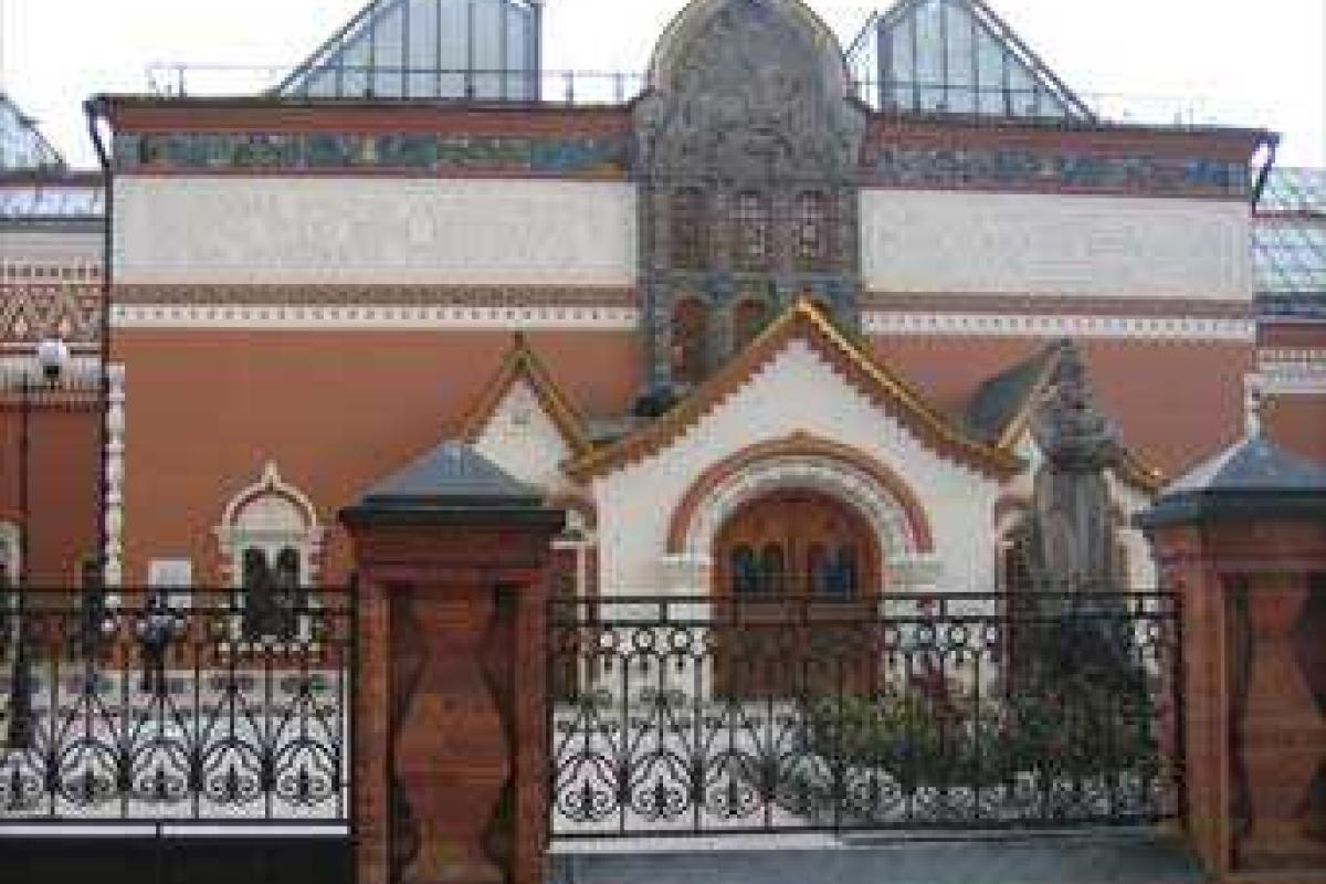 В Третьяковке проводят обыски, сотрудники галереи от комментариев отказываются В Третьяковке проводят обыски, сотрудники галереи от комментариев отказываются