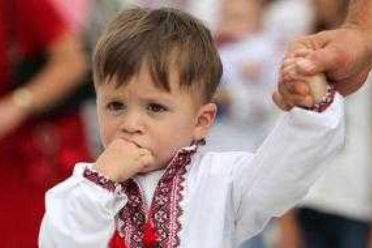 Жители Украины отмечают День вышиванки Жители Украины отмечают День вышиванки