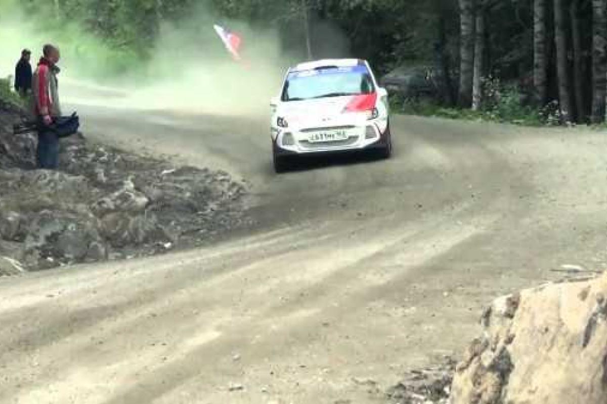 Смертельное ралли: в Карелии во время автогонки была сбита женщина-зритель Смертельное ралли: в Карелии во время автогонки была сбита женщина-зритель