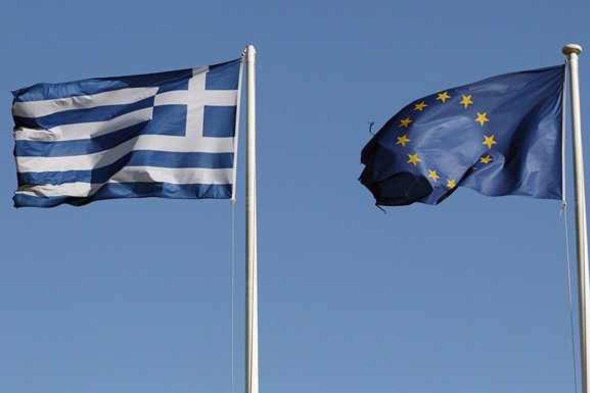 Правительство Греции подтвердило запрос на получение помощи в рамках ESM сроком на 2 года