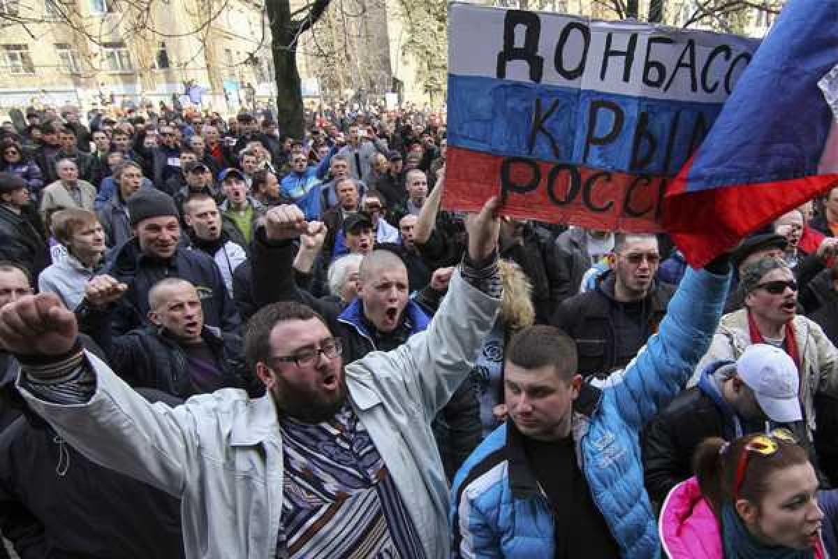 Историк: В отношении мирных жителей "ДНР/ЛНР" нужно применять язык примирения Историк: В отношении мирных жителей "ДНР/ЛНР" нужно применять язык примирения