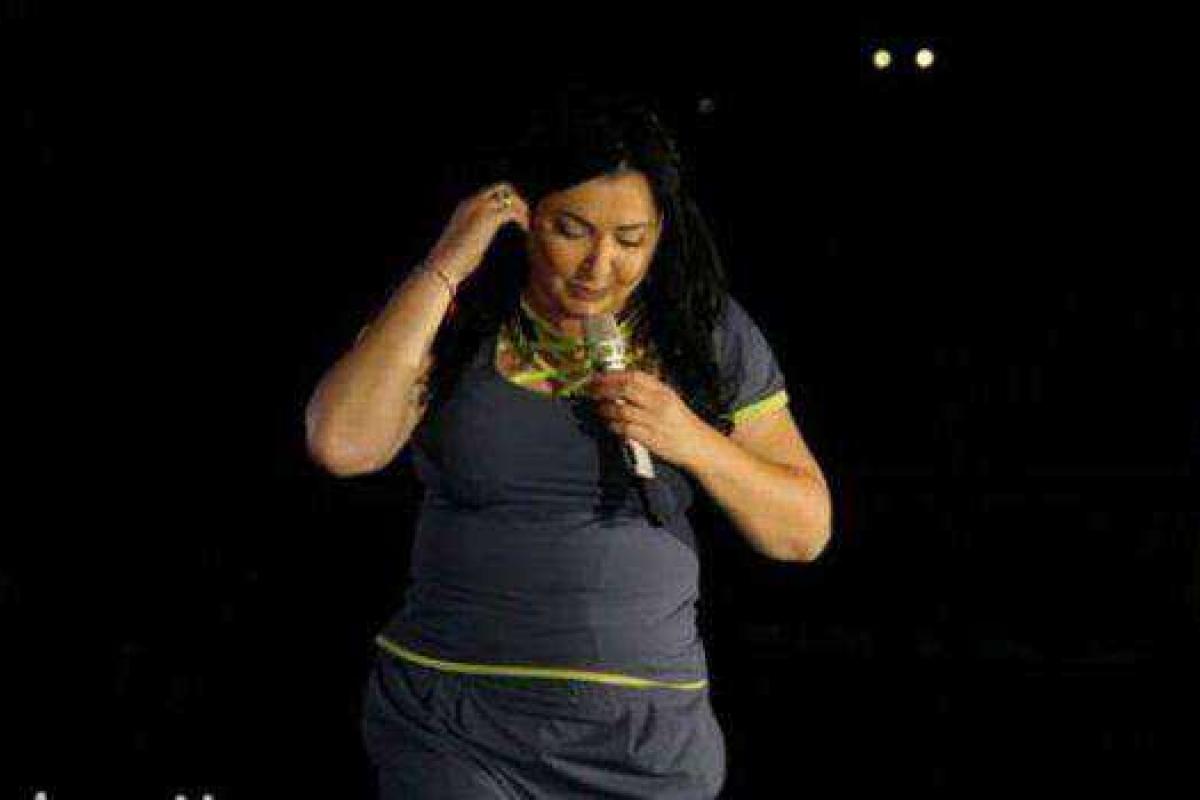 Лолита в оккупированной Керчи спела песню группы "Океан Эльзы"