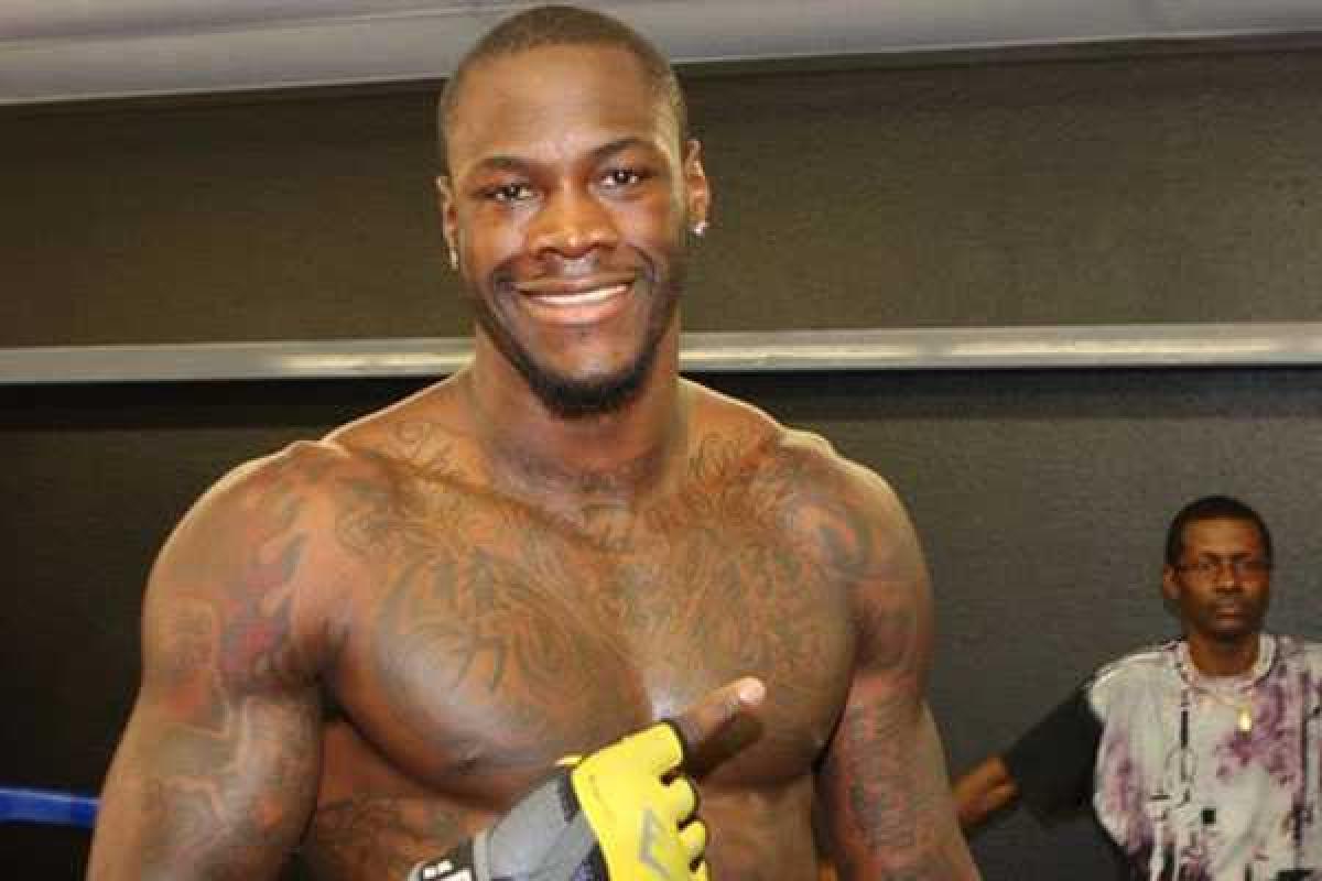 Супертяж Деонтей Уайлдер защитил титул чемпиона WBC Супертяж Деонтей Уайлдер защитил титул чемпиона WBC