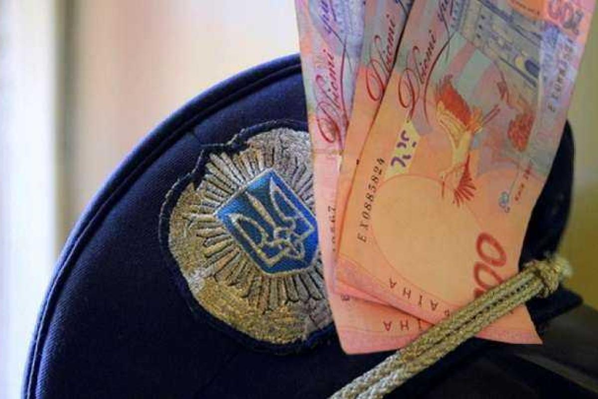 На Донетчине чиновник из налоговой инспекции "погорел" на крупной взятке На Донетчине чиновник из налоговой инспекции "погорел" на крупной взятке