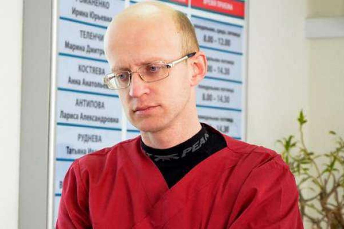 "Народный главврач ЛНР" поехал за счастьем в Россию, но оказался никому не нужным "Народный главврач ЛНР" поехал за счастьем в Россию, но оказался никому не нужным