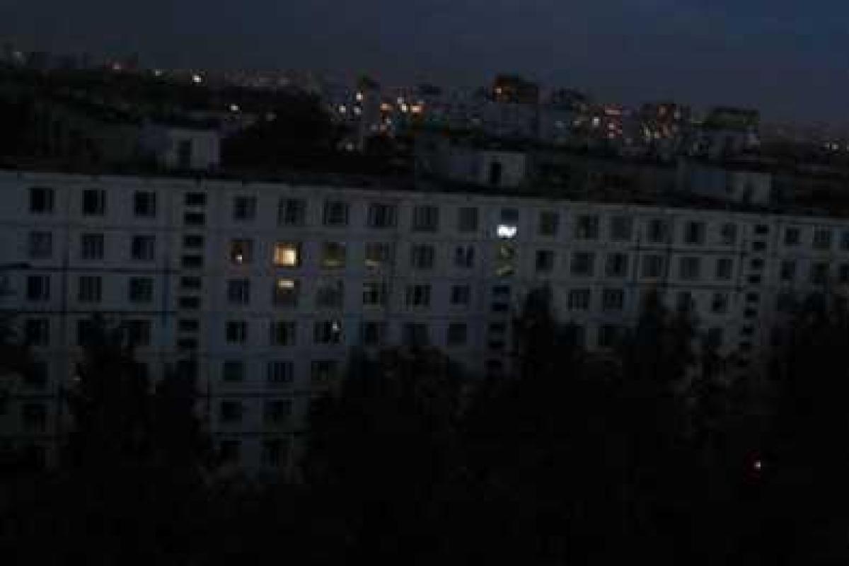 Донецк постепенно погружается во тьму