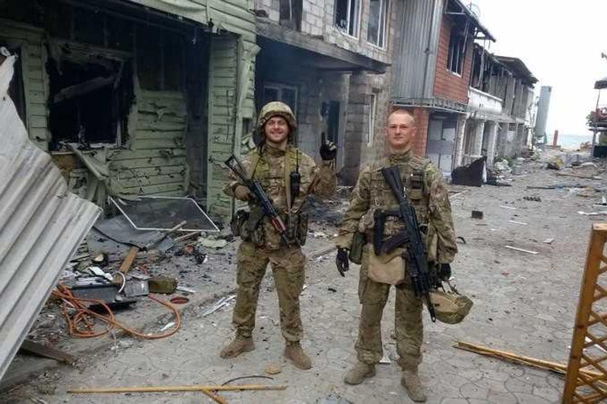 Подробности гибели молодого бойца "Азова" под Мариуполем Подробности гибели молодого бойца "Азова" под Мариуполем