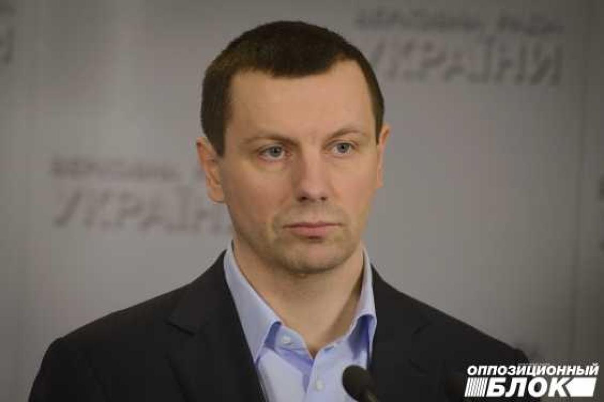 Дунаев: пора заняться комплексным решением проблем Донецкой и Луганской областей Дунаев: пора заняться комплексным решением проблем Донецкой и Луганской областей