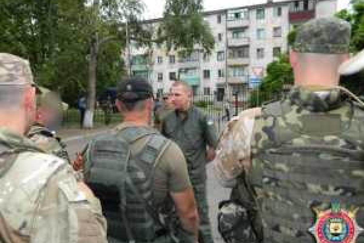 Генерал Аброськин: под Мариуполем спецгруппа будет отлавливать корректировщиков боевиков