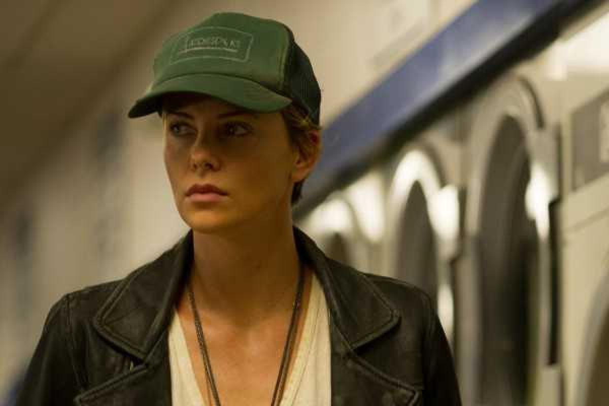 В Сети выложили трейлер к новой остросюжетной драме с Шарлиз Терон В Сети выложили трейлер к новой остросюжетной драме с Шарлиз Терон