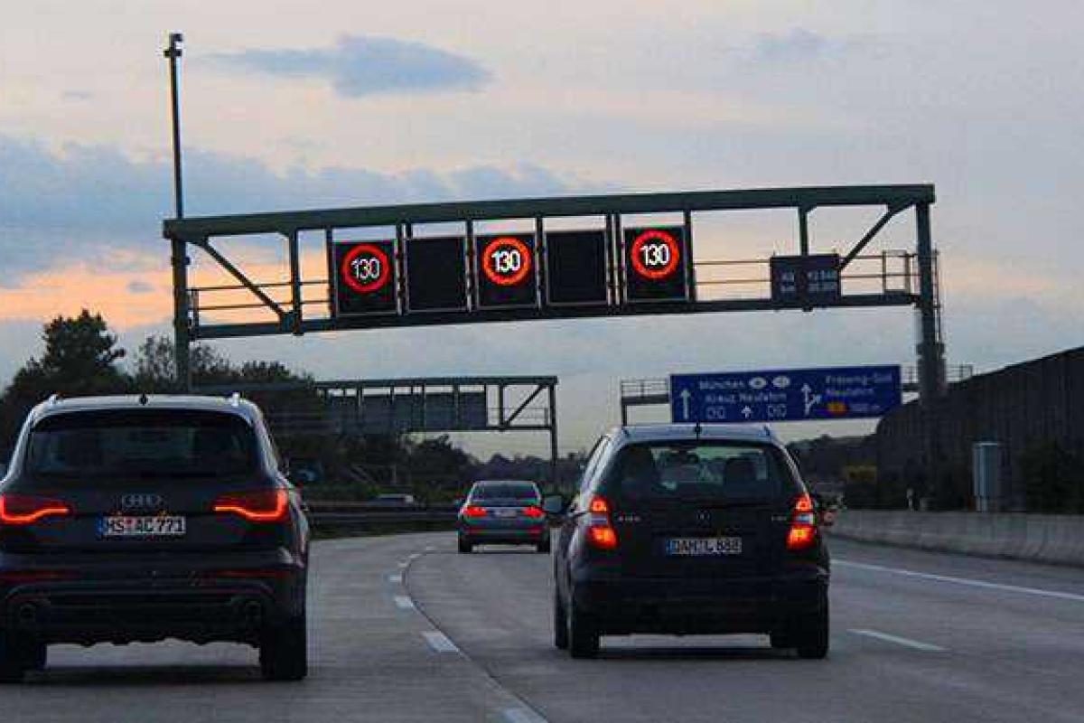 В Украине начнут строить экспериментальные бетонные дороги