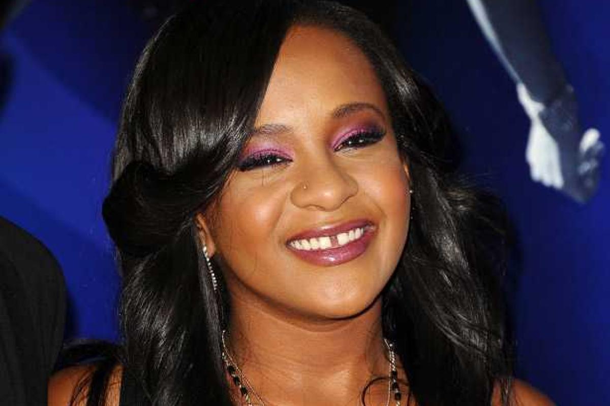 Состояние дочери Уитни Хьюстон критическое