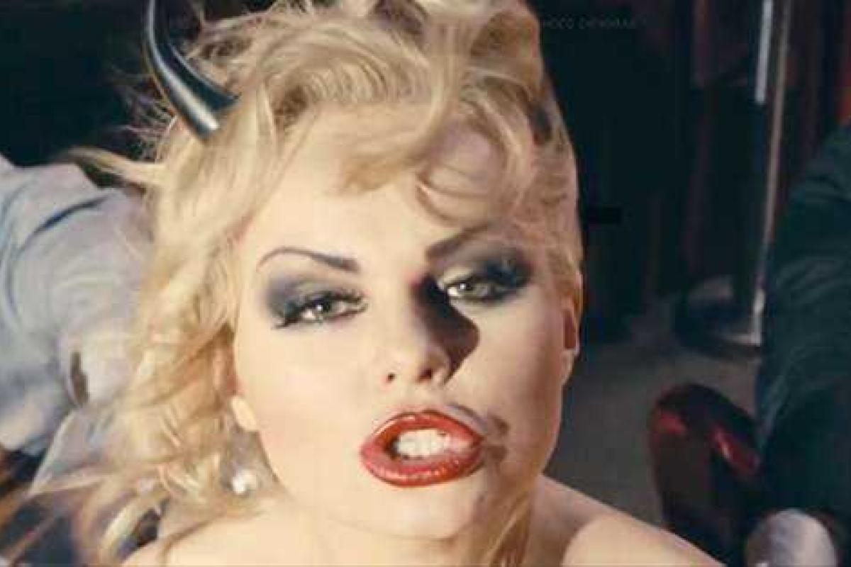 Новой клип от группы "Ленинград": Бог, ты что, оглох?