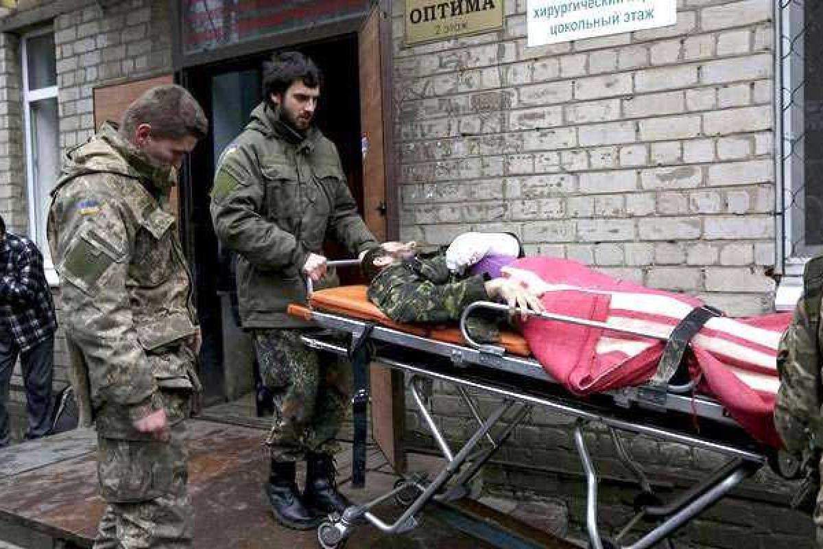 В зоне АТО за прошедшую ночь ранено 6 украинских бойцов В зоне АТО за прошедшую ночь ранено 6 украинских бойцов