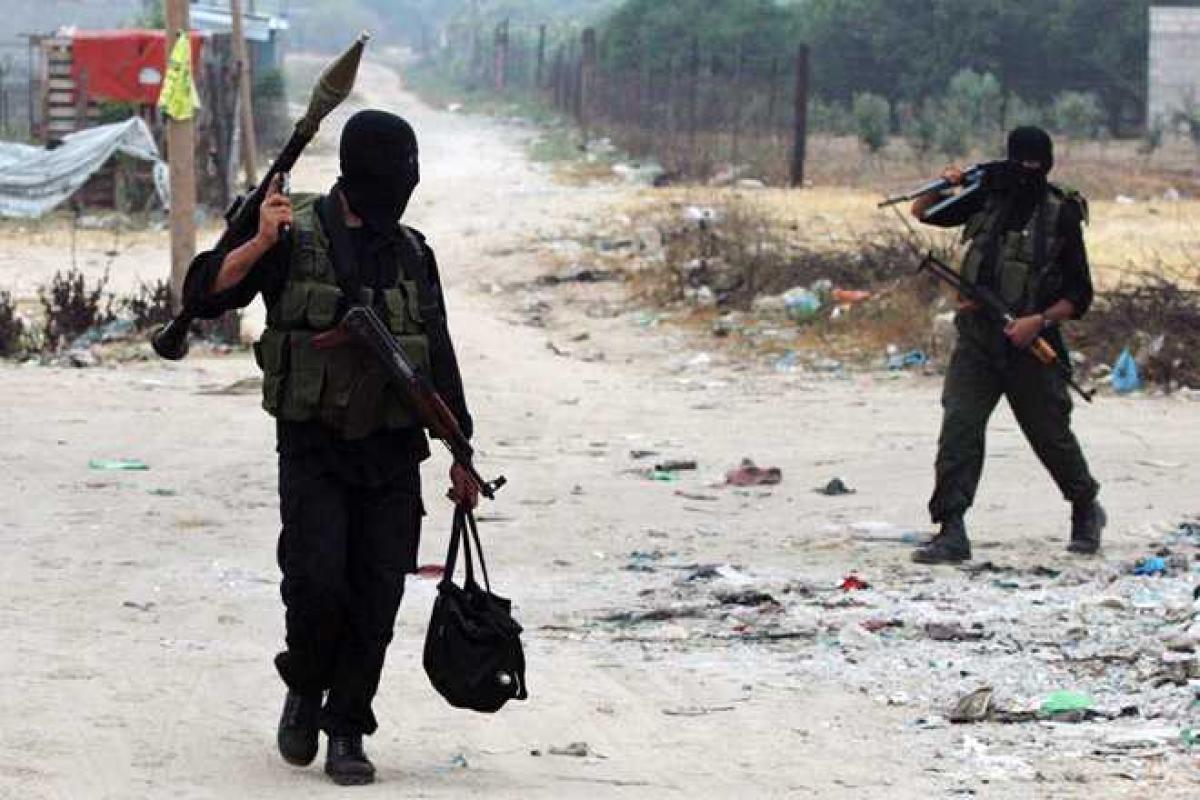 Прозрение: жители Докучаевска полны решимости выгнать боевиков из города Прозрение: жители Докучаевска полны решимости выгнать боевиков из города