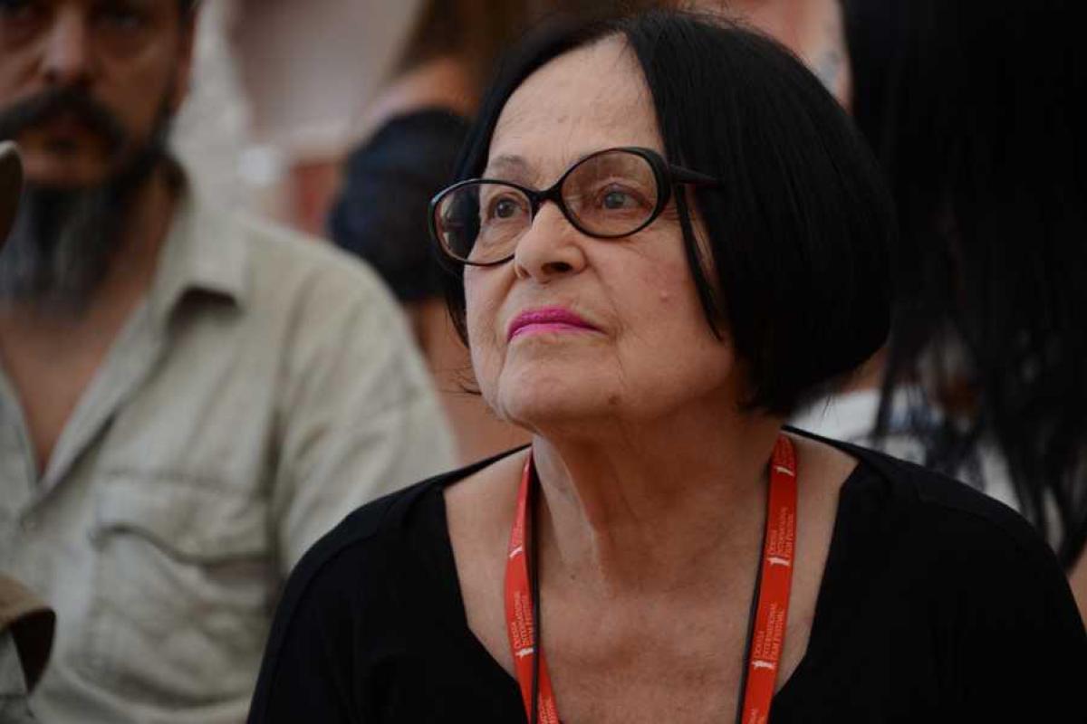 Кира Муратова: Мне отвратительно, когда убивают. Война - это преднамеренное убийство Кира Муратова: Мне отвратительно, когда убивают. Война - это преднамеренное убийство