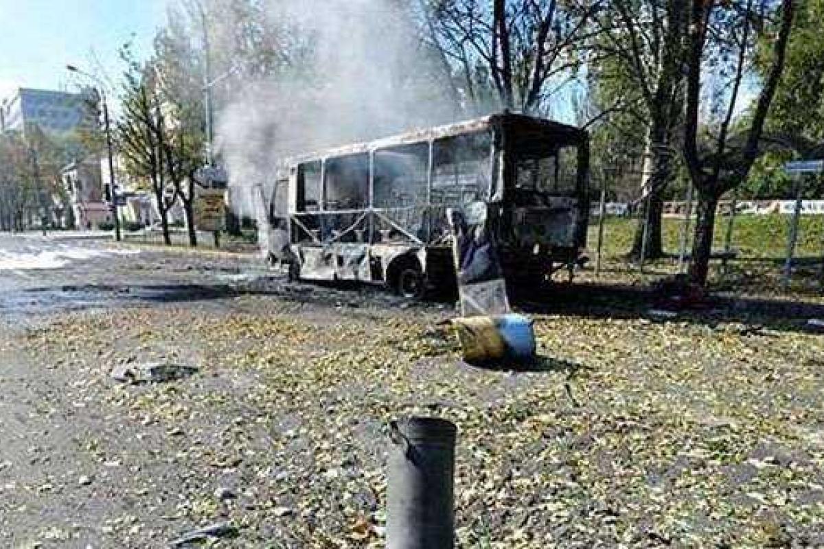 В Сумах короткое замыкание полностью "убило" маршрутное такси В Сумах короткое замыкание полностью "убило" маршрутное такси