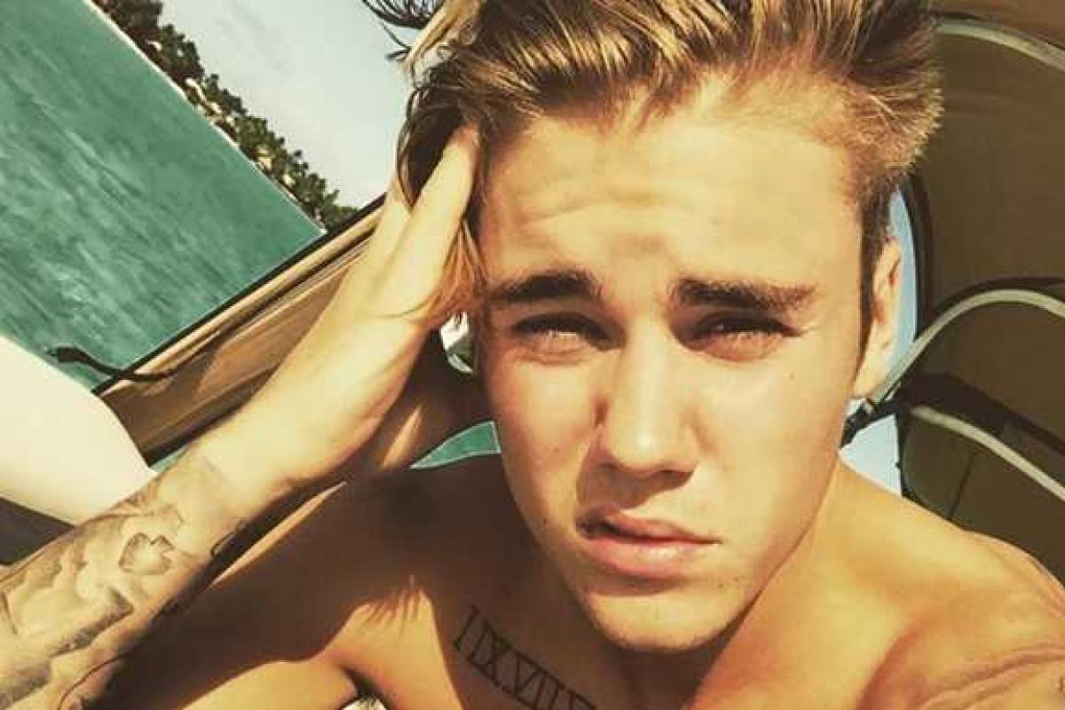 Джастин Бибер извинился перед теми, кого "обидели" его голые ягодицы Джастин Бибер извинился перед теми, кого "обидели" его голые ягодицы