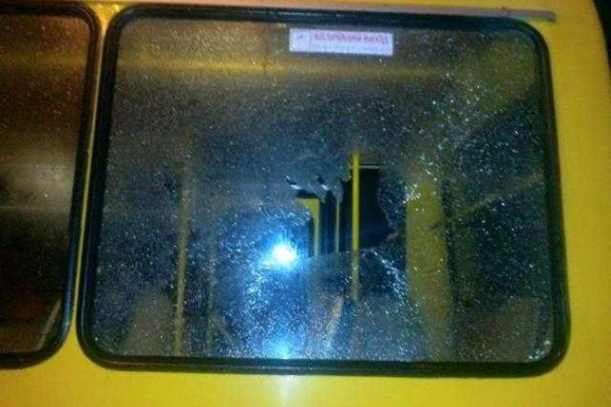 Беспредел на улицах Львова: неизвестный открыл огонь по пассажирам маршрутки Беспредел на улицах Львова: неизвестный открыл огонь по пассажирам маршрутки