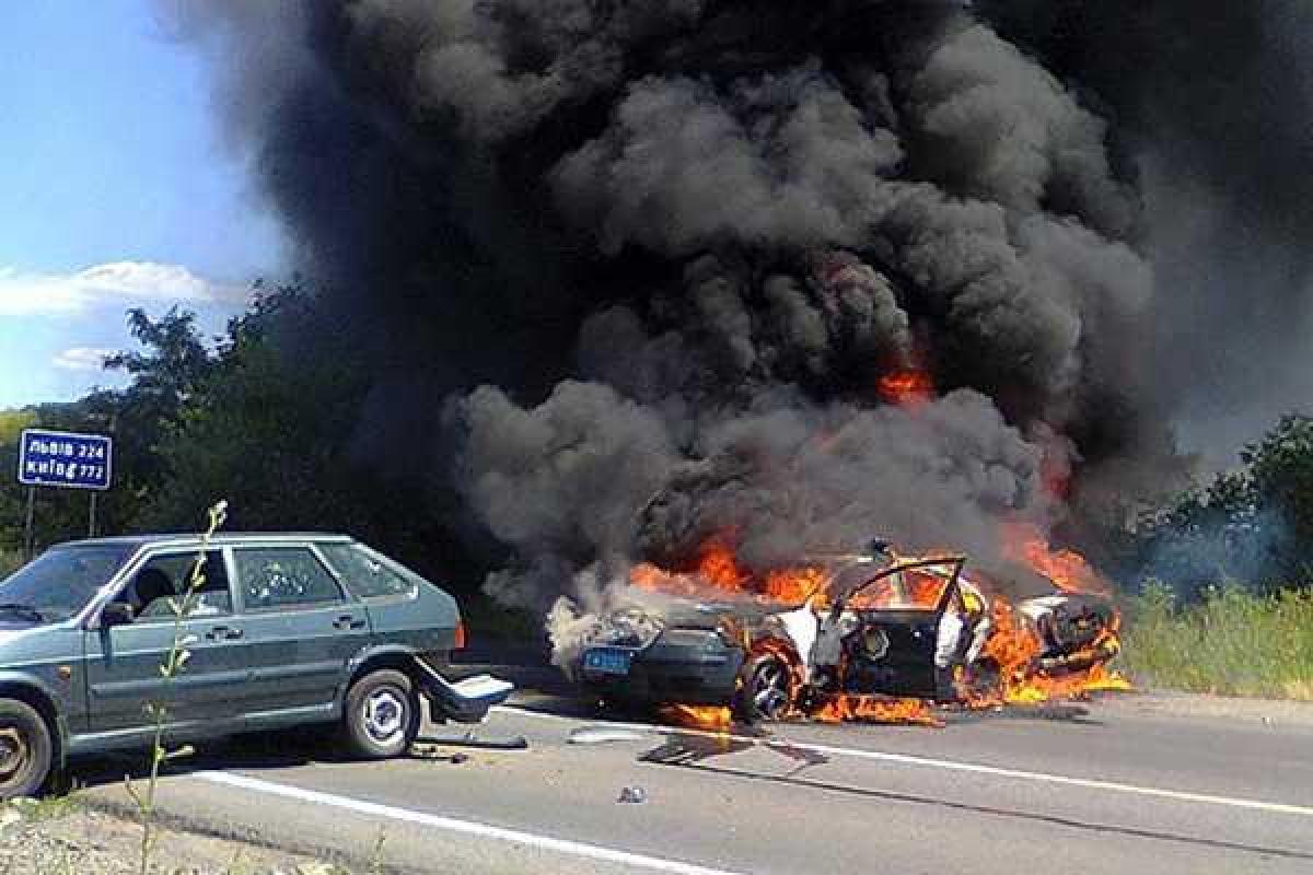 С. Иванов: если власть начнет убивать добровольцев, это лишь ускорит конец ее "легитимности"