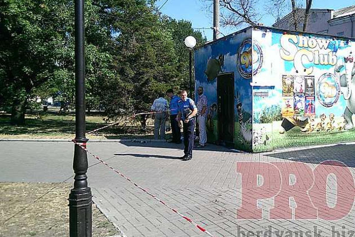 Установлена личность мужчины, убитого вчера в Бердянске, им оказался бывший "азовец" Установлена личность мужчины, убитого вчера в Бердянске, им оказался бывший "азовец"