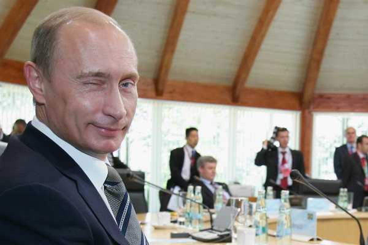 Альфред Кох: Вы верите в то, что это все он искренне? Путину наврать - как пописать... Альфред Кох: Вы верите в то, что это все он искренне? Путину наврать - как пописать...