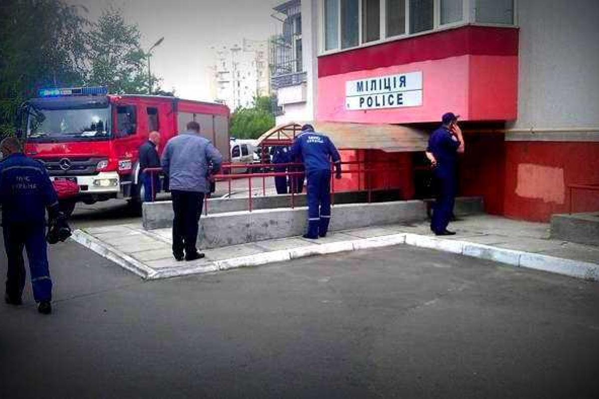 Состояние женщины-милиционера, которой взрывом оторвало ногу, крайне тяжелое Состояние женщины-милиционера, которой взрывом оторвало ногу, крайне тяжелое