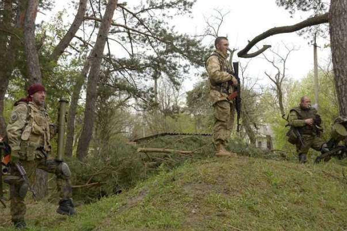 СБУ и ДУК "Правый сектор" договорились о тесном сотрудничестве в зоне АТО СБУ и ДУК "Правый сектор" договорились о тесном сотрудничестве в зоне АТО